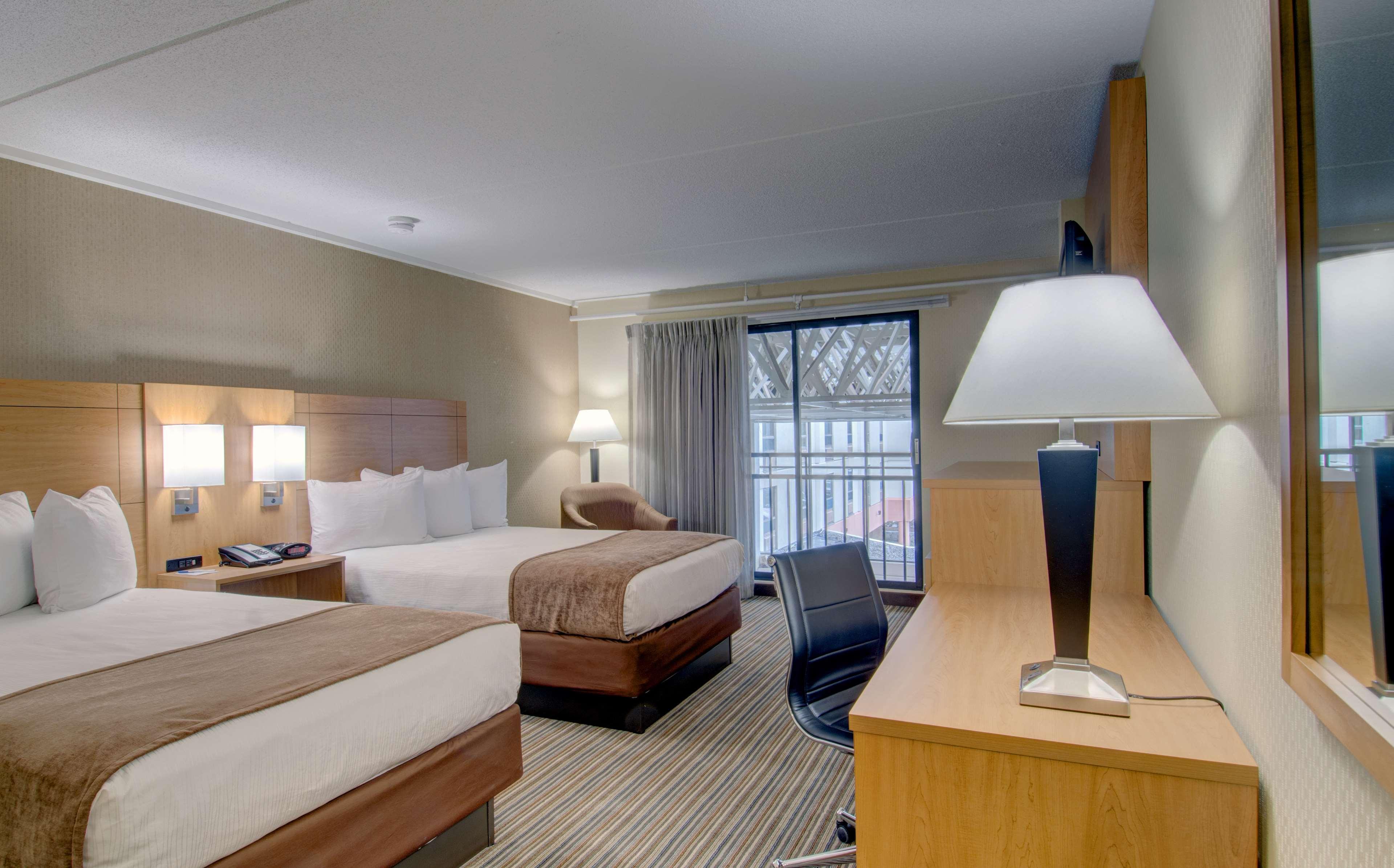 Best Western Royal Plaza Hotel And Trade Center Marlborough Eksteriør billede
