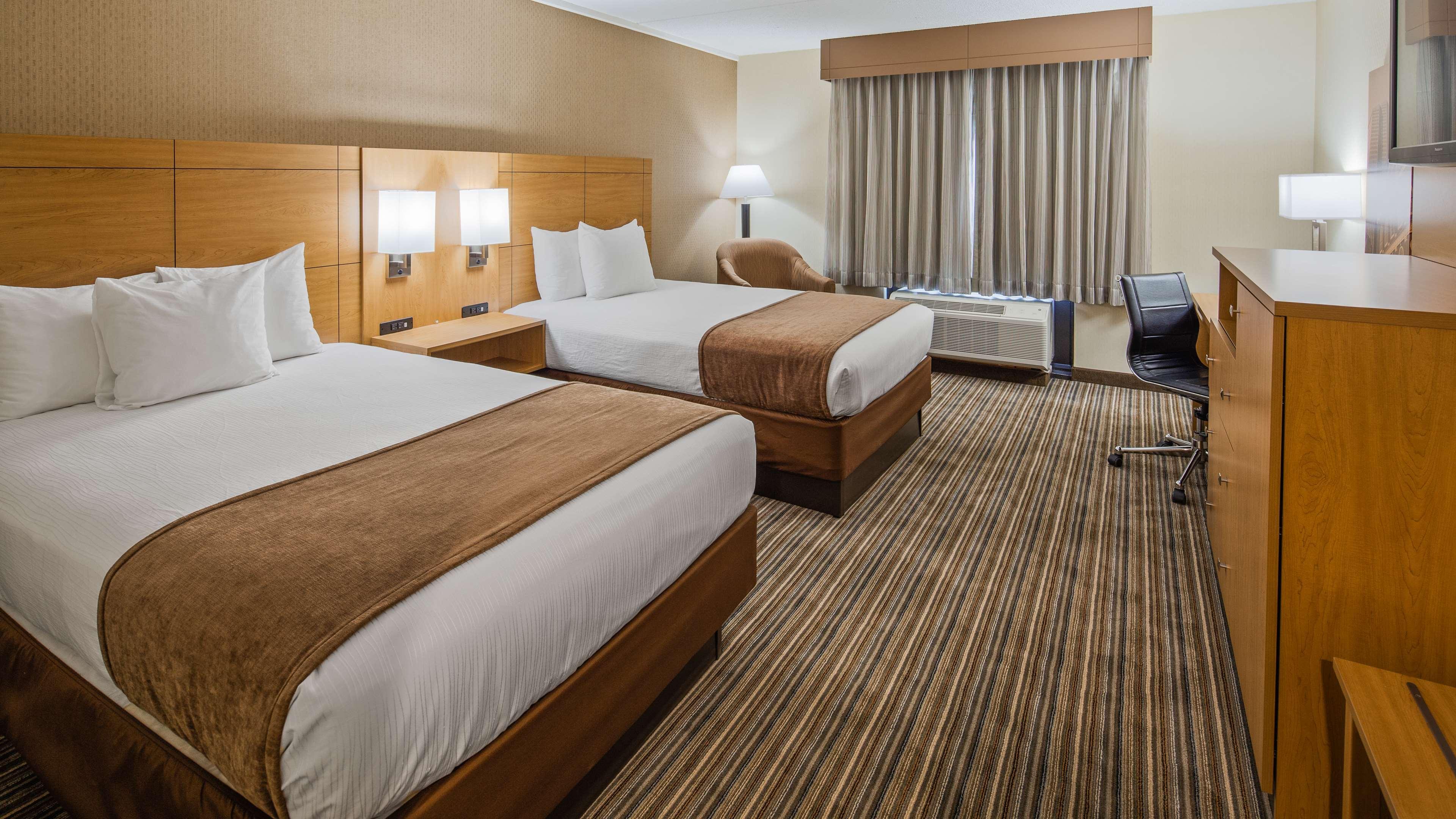 Best Western Royal Plaza Hotel And Trade Center Marlborough Eksteriør billede