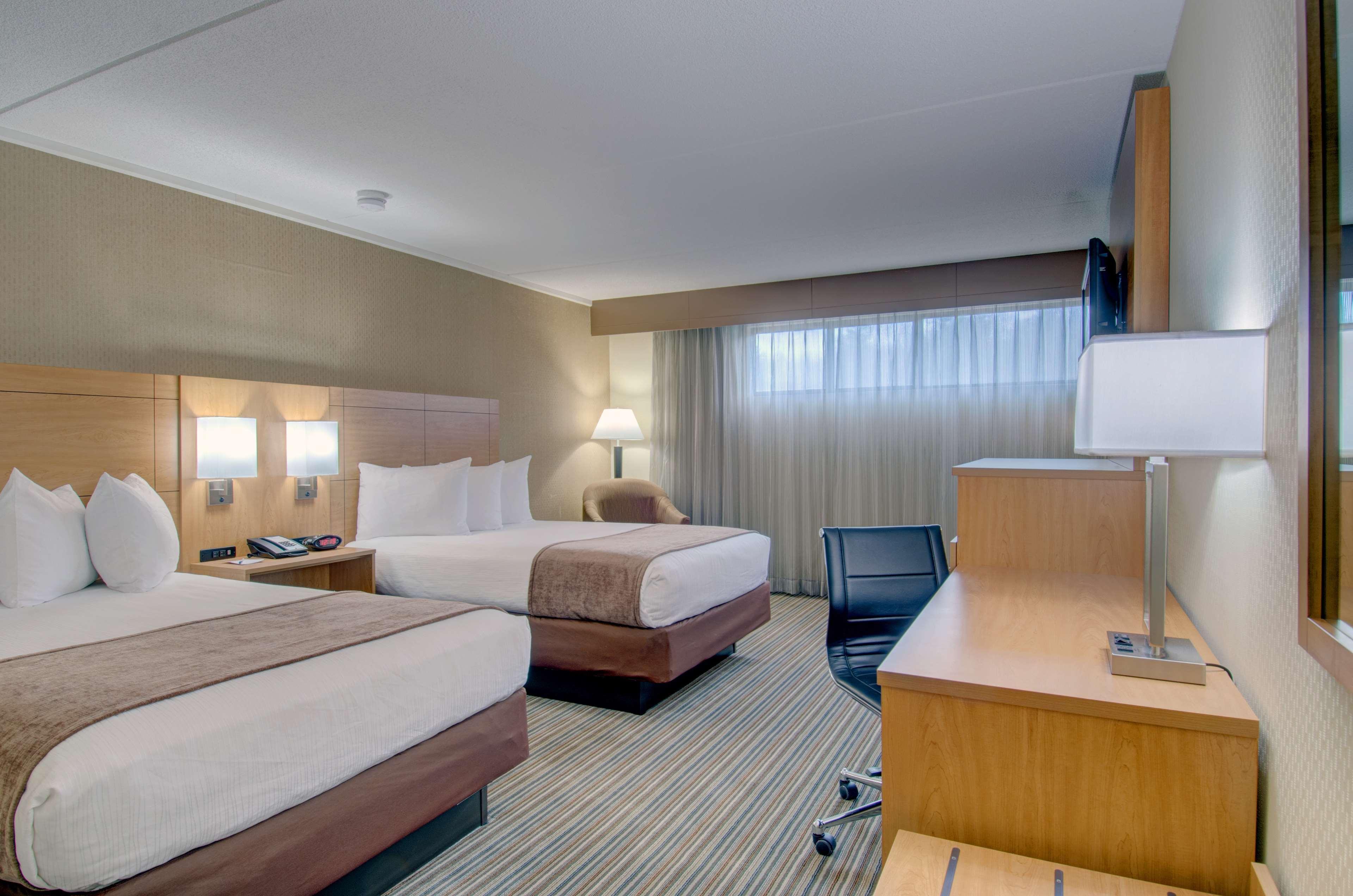 Best Western Royal Plaza Hotel And Trade Center Marlborough Eksteriør billede